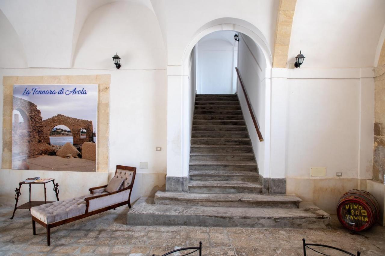 B&B Palazzo Loreto Авола Екстериор снимка